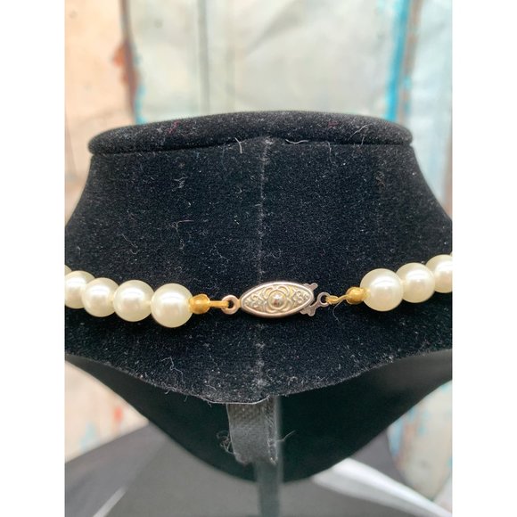 8mm Faux Pearl Necklace 18" with Red Pendant - Picture 4 of 6